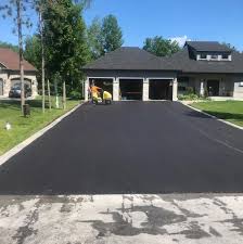 Best Driveway Pressure Washing  in Battle Creek, MI